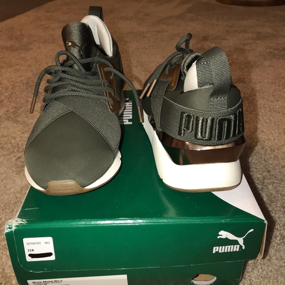 Puma Shoes - PUMA Muse Metal Metallic Lace-Up Sneakers Size 7.5